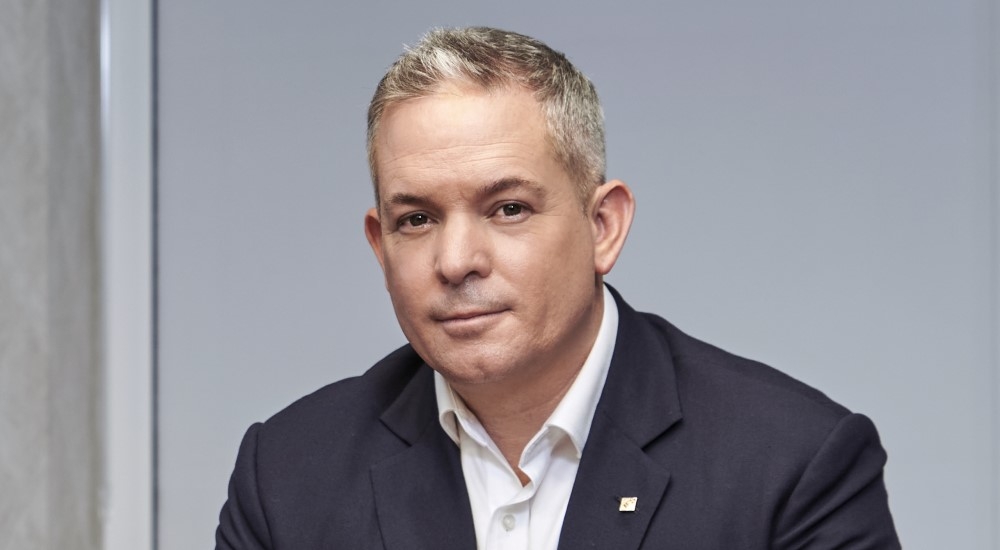 Darren Roos: A Passion-driven Leader with Exemplary Results