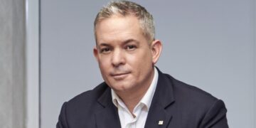 Darren Roos: A Passion-driven Leader with Exemplary Results